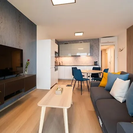 Insady - In Brno-center Apartment